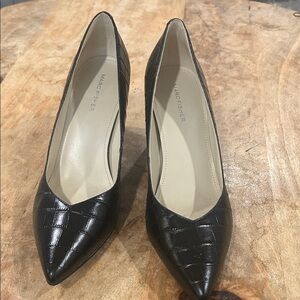 Marc Fisher Size 10💕Black Textured Heels